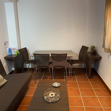 Apartamento Con Aire Acondicionado Muy Cerca De La Cádis Exterior foto